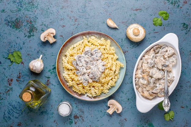 Eintopf-Hackfleisch Stroganoff: Einfache und Köstliche Rezeptidee